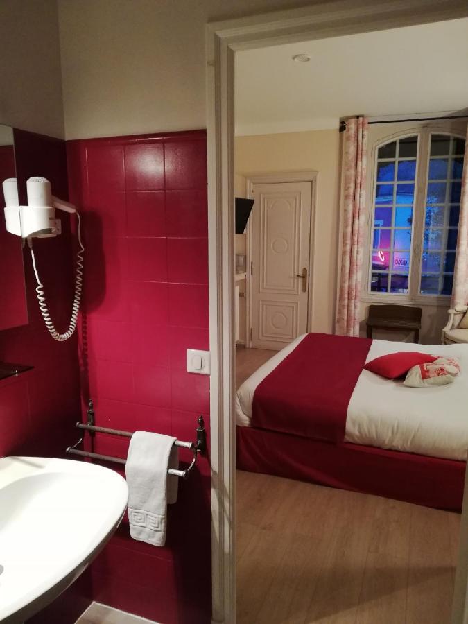 Hotel Les Deux Magots مدينة لا روش بيرنارد المظهر الخارجي الصورة