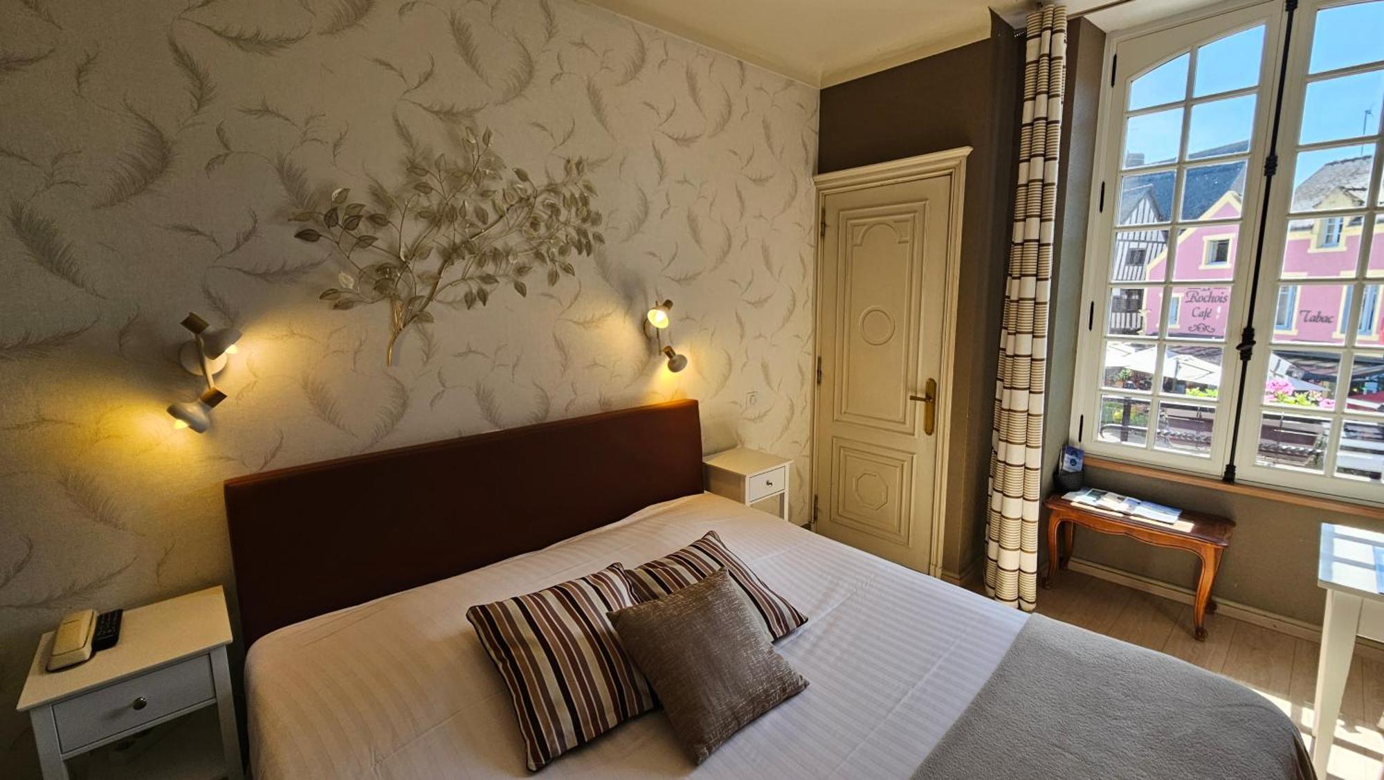 Hotel Les Deux Magots مدينة لا روش بيرنارد المظهر الخارجي الصورة