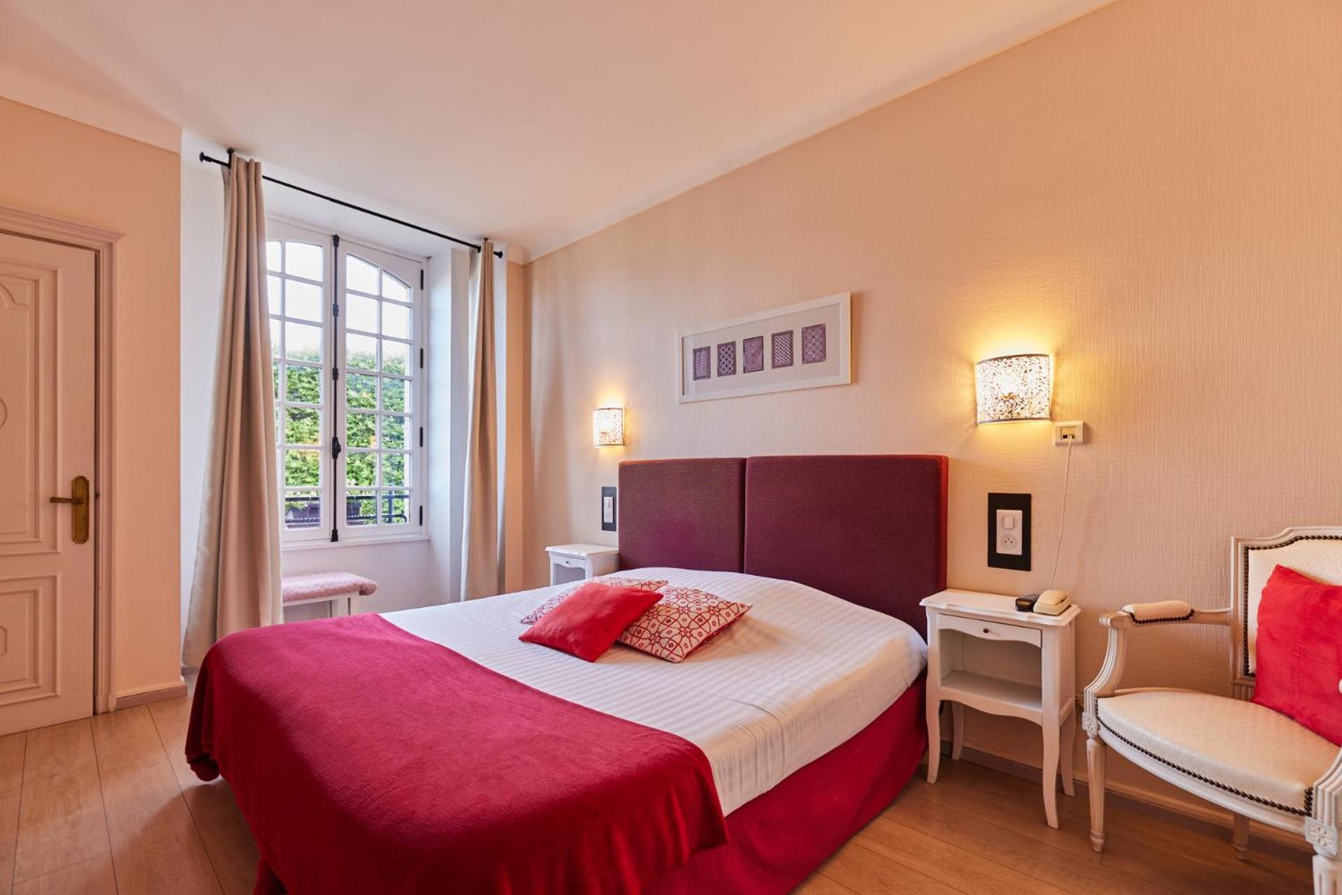 Hotel Les Deux Magots مدينة لا روش بيرنارد المظهر الخارجي الصورة