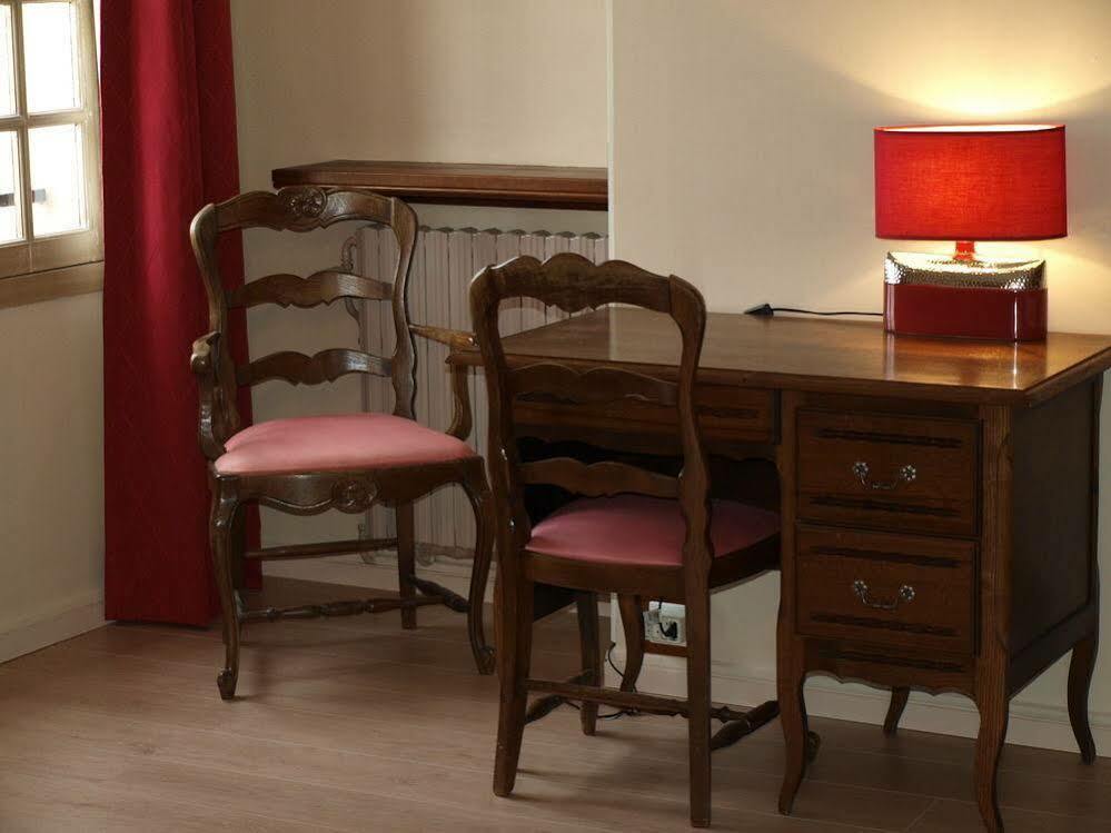 Hotel Les Deux Magots مدينة لا روش بيرنارد المظهر الخارجي الصورة